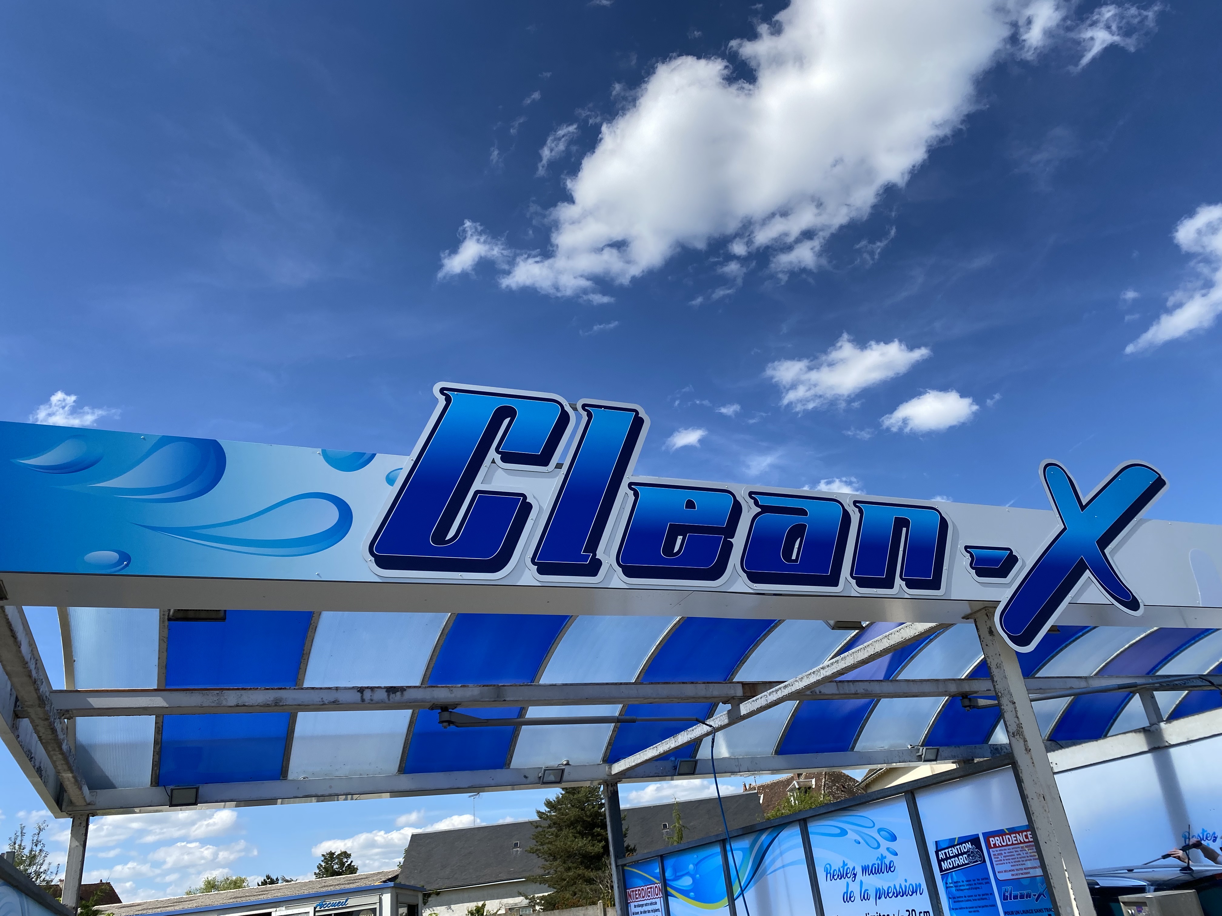 Enseigne Clean-X